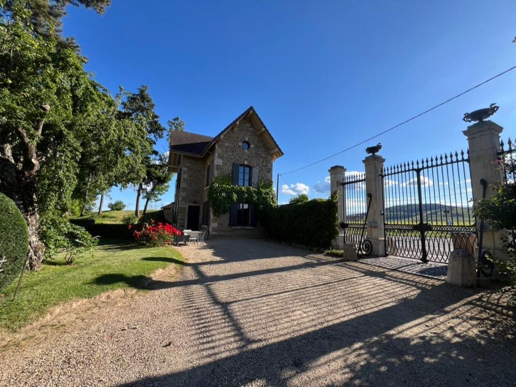 Chateau De Briante Saint-Lager Exterior photo